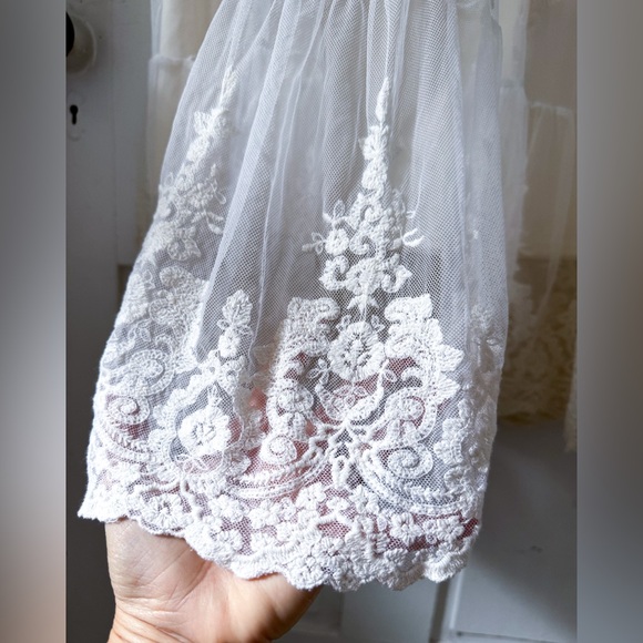 Full a-line lace mesh maxi skirt - Picture 6 of 9